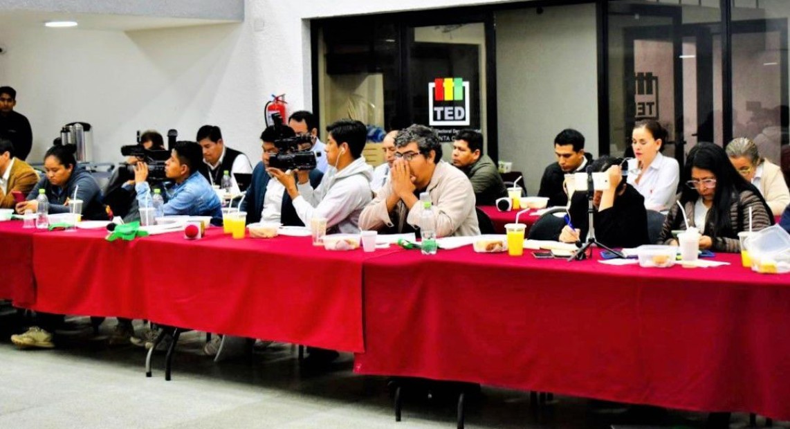 SCZ_SOCIALIZACIONPERIODISTAS_03