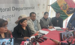 Potosí: la vocal del TSE Nelly Arista participó en la socialización de la distribución de escaños y delimitación de circunscripciones