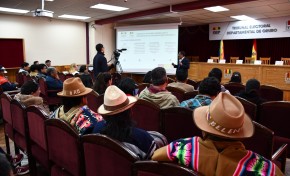 TED Oruro explica la nueva delimitación de circunscripciones a organizaciones políticas