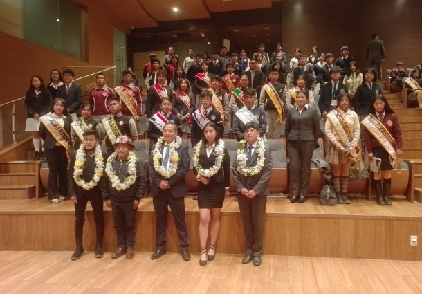 TED La Paz participa en la posesión de dos gobiernos estudiantiles de distritos educativos de La Paz y El Alto