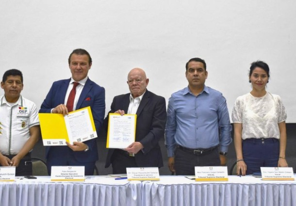 El TSE y el CEAE suscribieron un memorando de entendimiento para fortalecer las capacidades técnicas del OEP