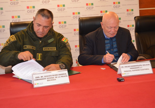 El TSE y la Policía Boliviana suscriben un convenio interinstitucional para precautelar la seguridad en el proceso de las Elecciones 2025