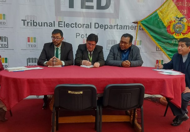 TED Potosí coordina acciones de seguridad electoral con la Fiscalía Departamental