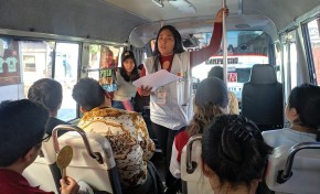 Sifde Tarija acompaña el recorrido del “vota bus” para promover el voto informado entre jóvenes