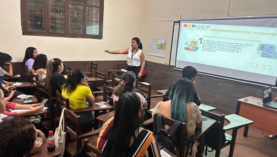 TED Santa Cruz concluye la capacitación a notarias y notarios electorales en la ciudad capital