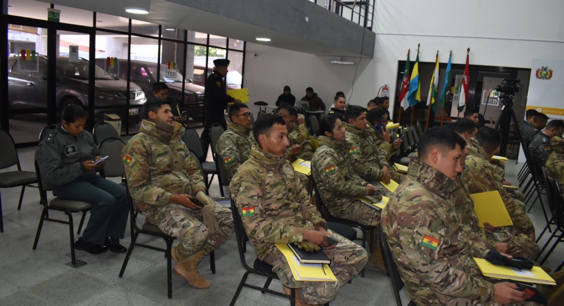 SC_POLMILCAPACITACION_02