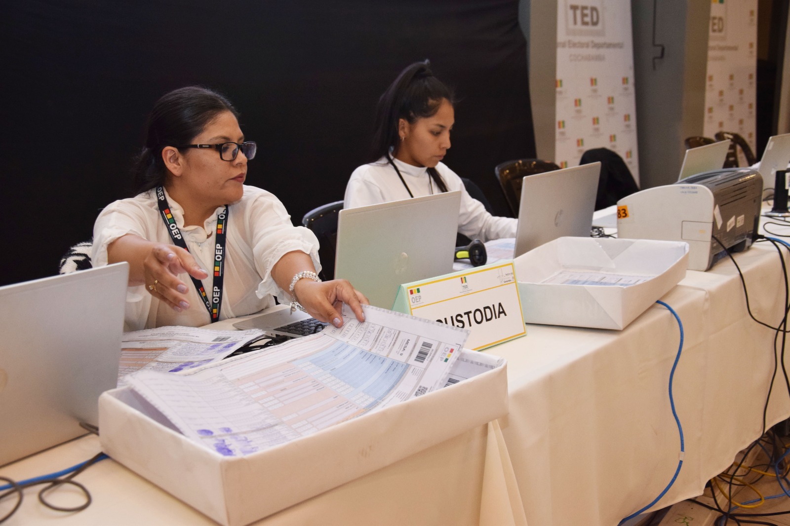 3b88811b-0634-46a9-9de4-6ea63a433e81