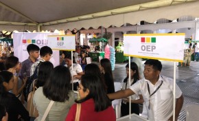 TED Santa Cruz promueve el voto informado en la Feria de la Democracia