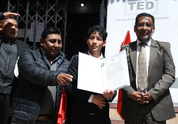 TED de Oruro entrega personería jurídica a la agrupación ciudadana URUS-O