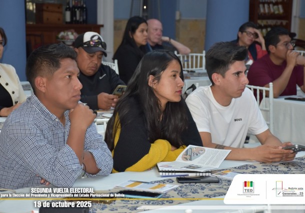 TED Tarija promueve la transparencia electoral con mesa de diálogo sobre la segunda vuelta