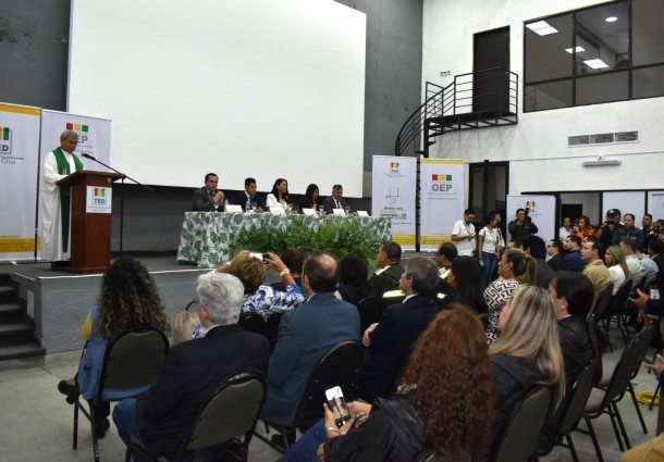 Balotaje: TED Santa Cruz inaugura la jornada y exhorta a la ciudadanía a emitir su voto