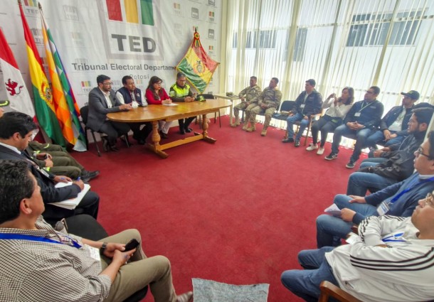 TED Potosí destaca el desarrollo normal de la jornada electoral en la evaluación de media jornada