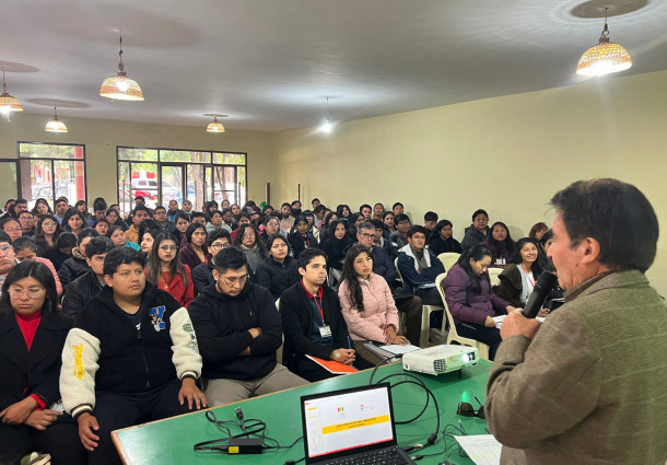 TED Cochabamba: 270 notarias y notarios electorales participan en el tercer día de capacitación
