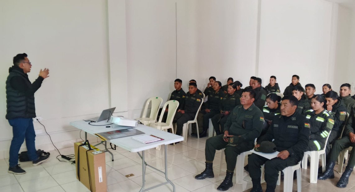 PT_CADEDNAPOLICIA_06