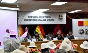 TED Oruro socializa normativa para la elección de asambleísta de la nación Uru
